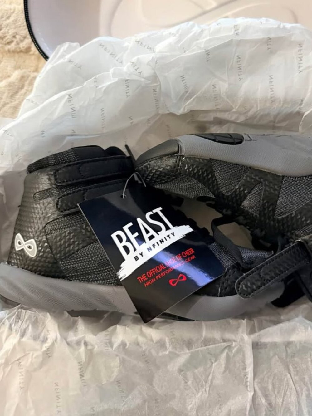 Nfinity Beast Mid top Cheer Shoes